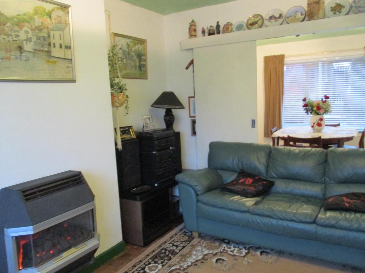 Super Single Room Кардіфф Екстер'єр фото