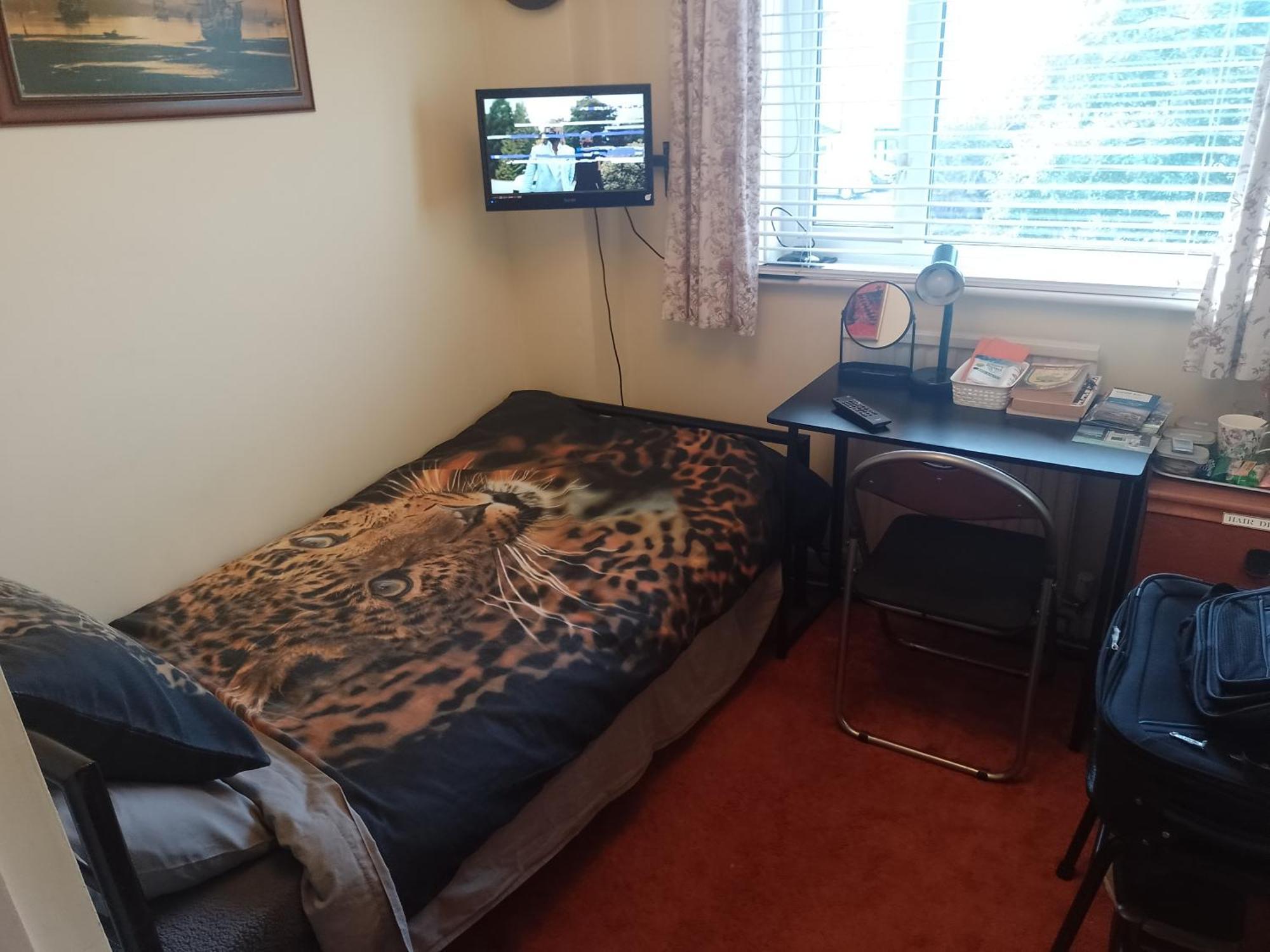 Super Single Room Кардіфф Екстер'єр фото